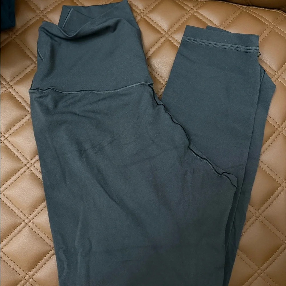 Aerie Offline Crossover Leggings Bundle size M short - Picture 6 of 14